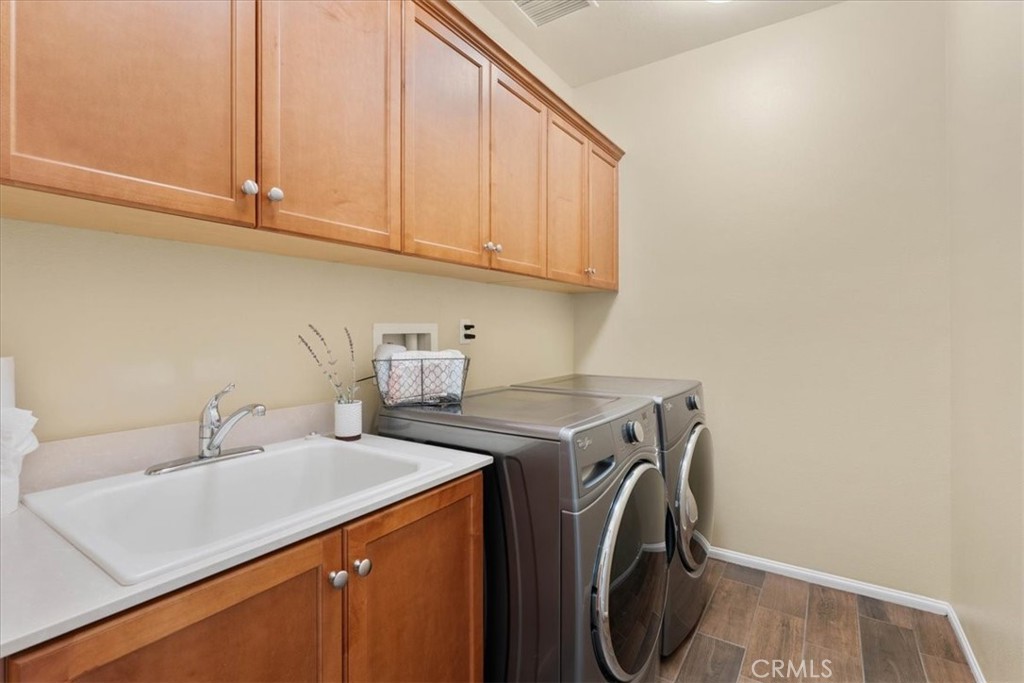 1670 Stellar Peak Property Photo 31