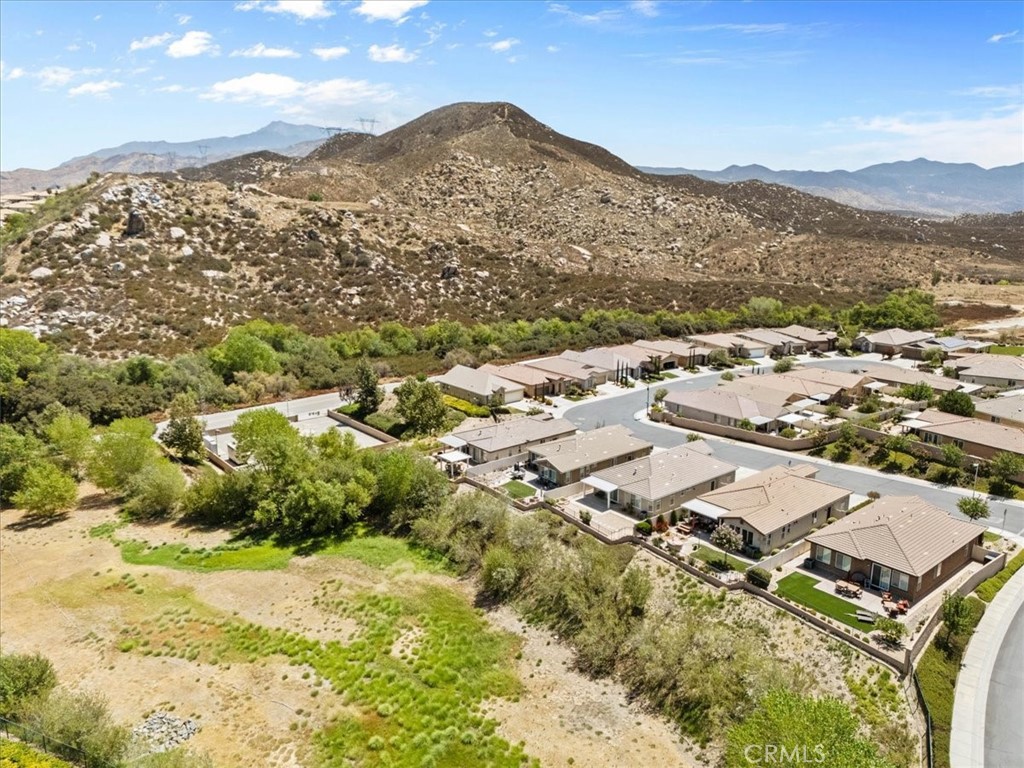 1670 Stellar Peak Property Photo 36