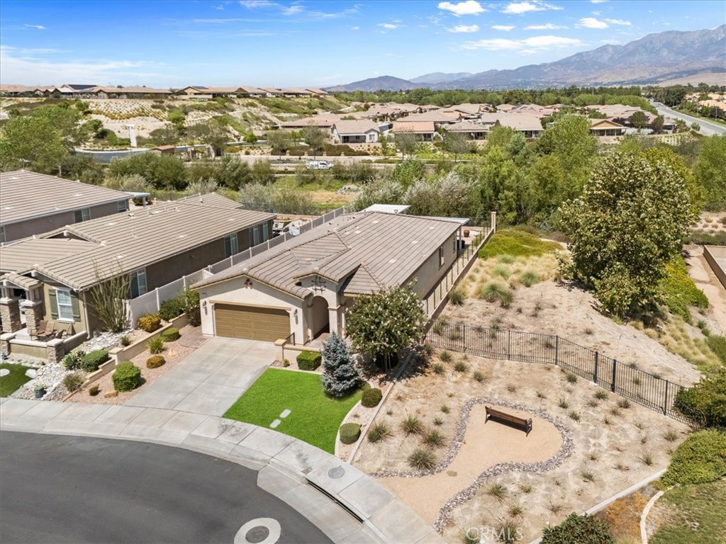 1670 Stellar Peak Property Photo 36