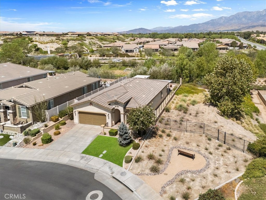 1670 Stellar Peak Property Photo 37