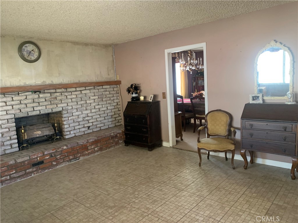 22730 Temco Street Property Photo 7