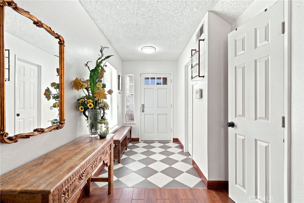 3123 Buffalo Property Photo 3