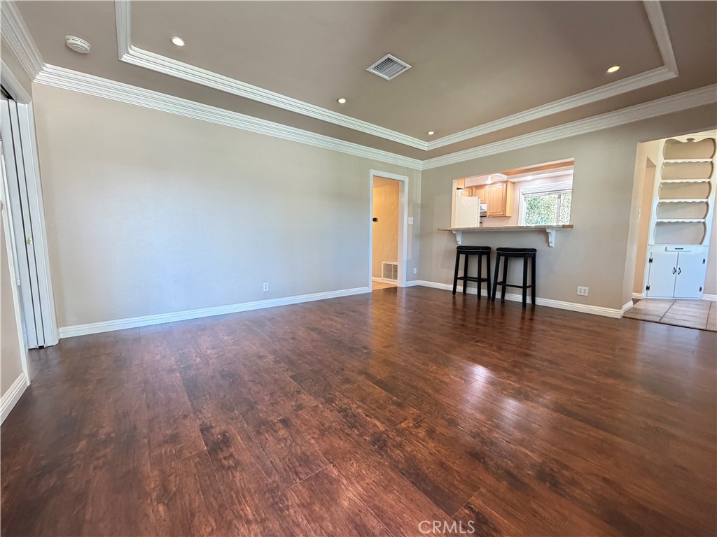 6033 Brockton Property Photo 3