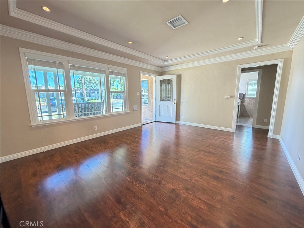 6033 Brockton Property Photo 5
