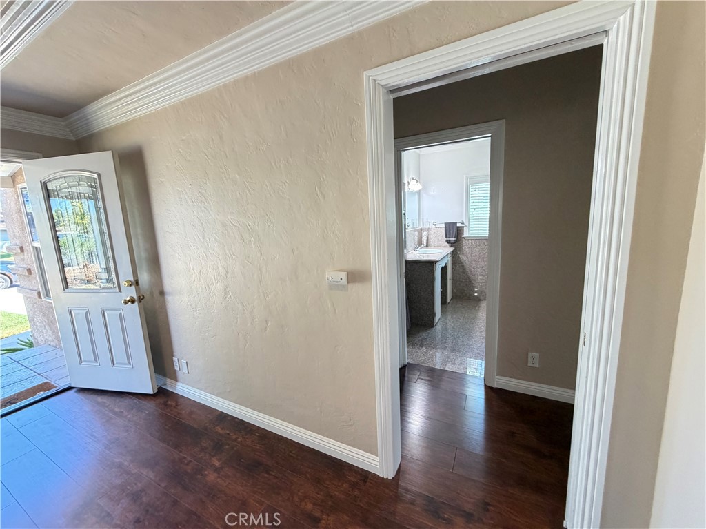 6033 Brockton Property Photo 9