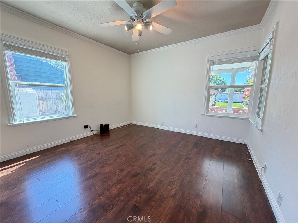 6033 Brockton Property Photo 17