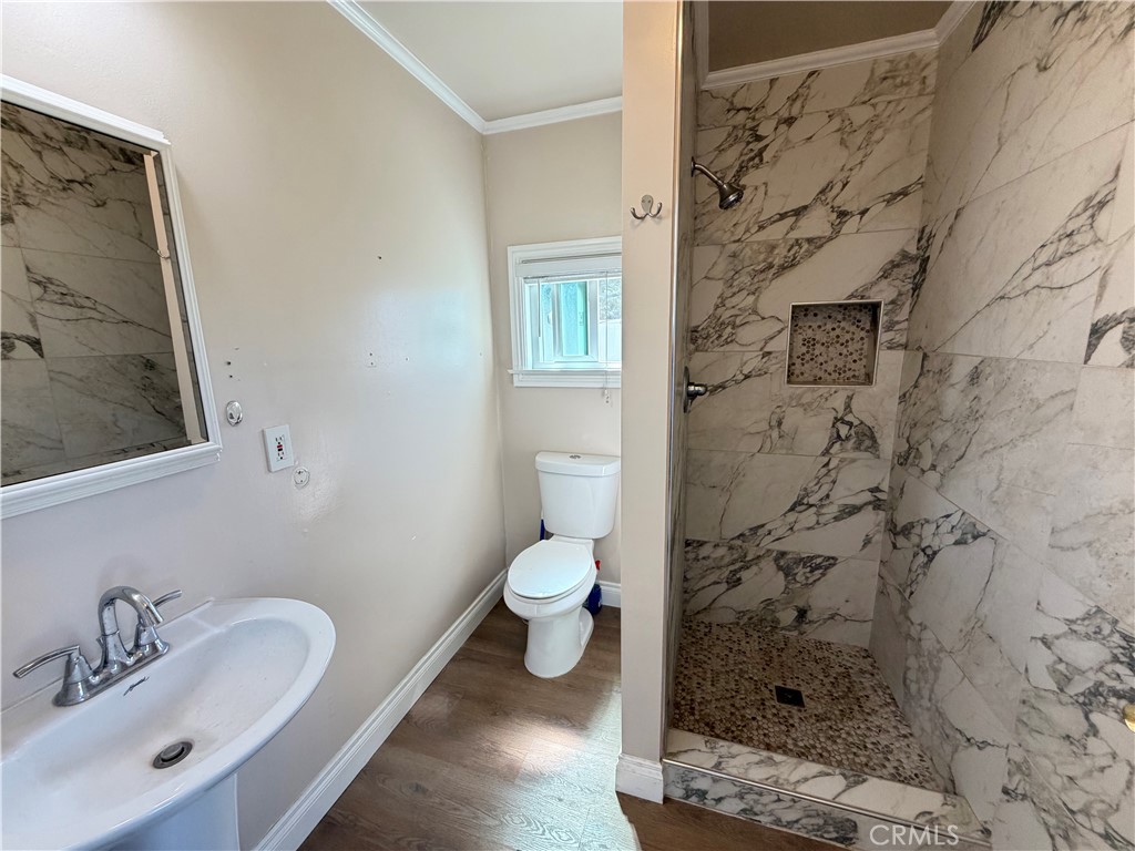 6033 Brockton Property Photo 38