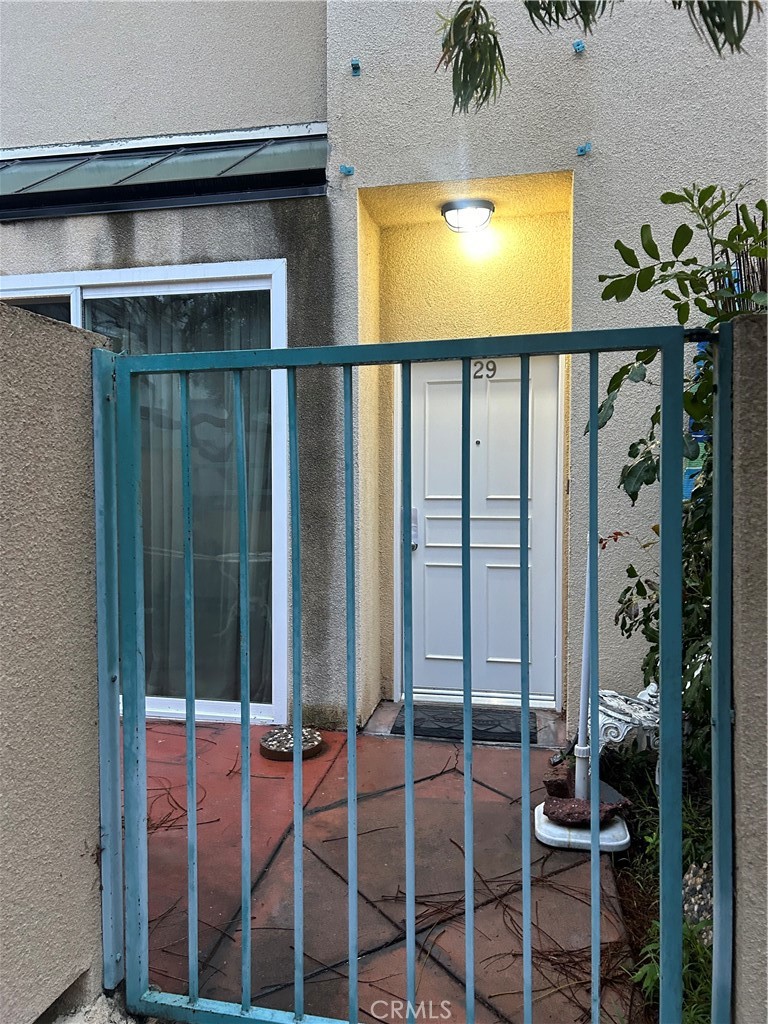 438 E Spruce Property Photo 4