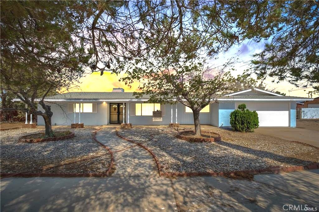 8941 Cottonwood Property Photo 1