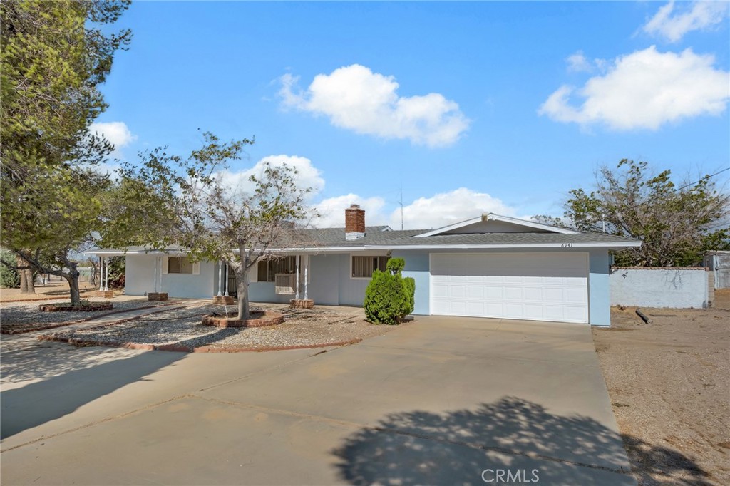 8941 Cottonwood Property Photo 2