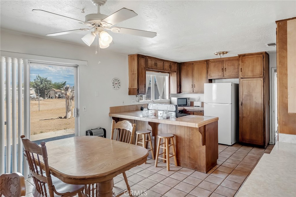 8941 Cottonwood Property Photo 9