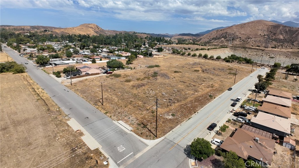 0 Hargrave Property Photo 4