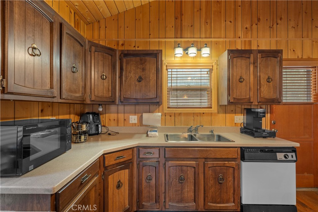 904 Michael Property Photo 6