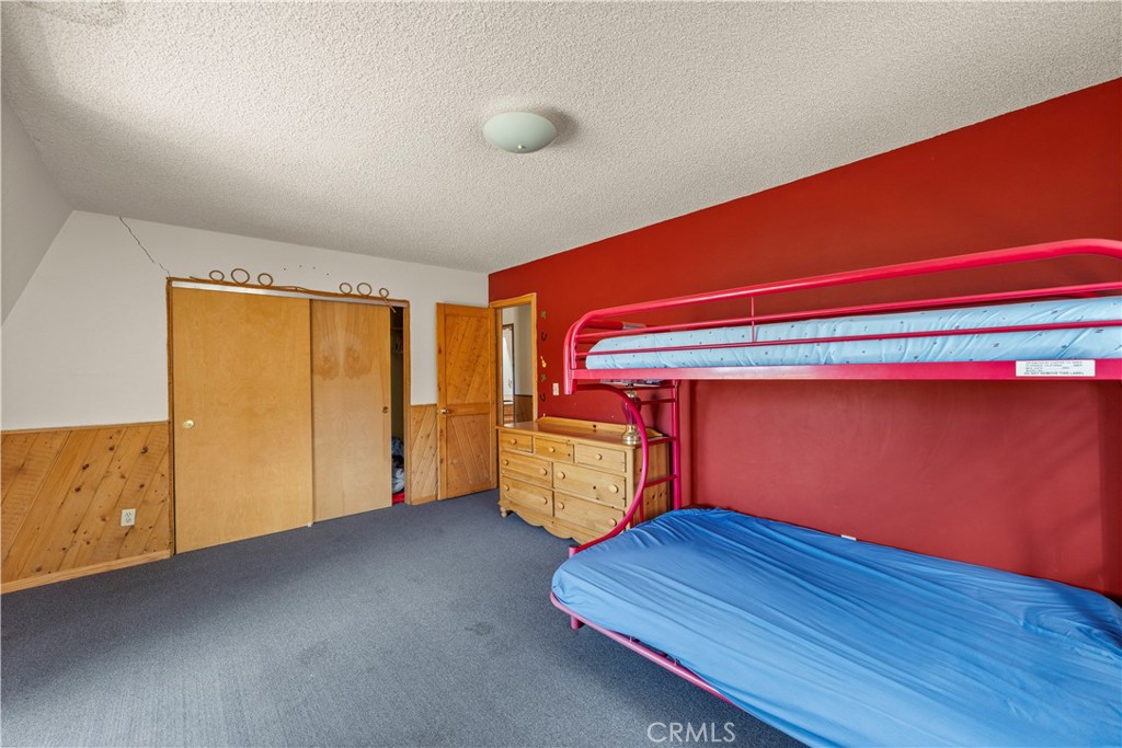1000 Willow Property Photo 22