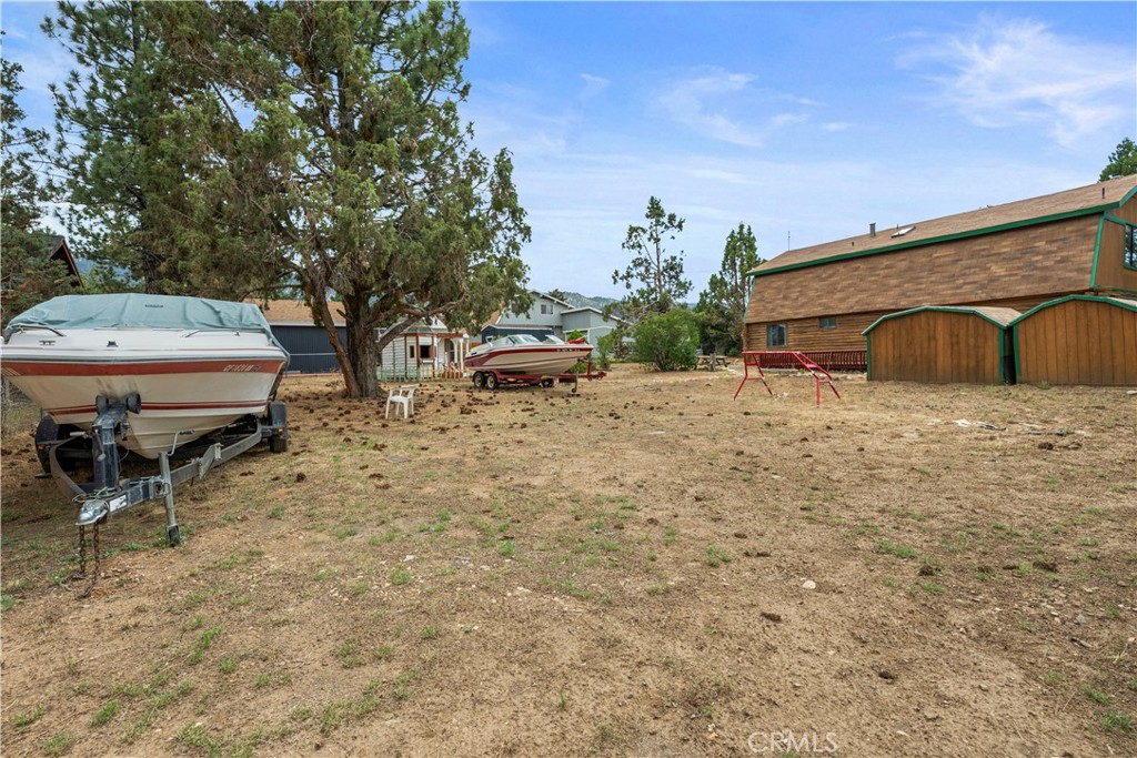 1000 Willow Property Photo 31