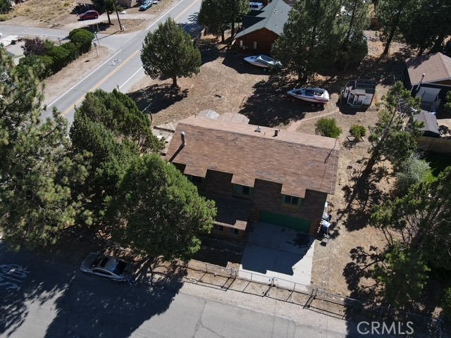 1000 Willow Property Photo 32