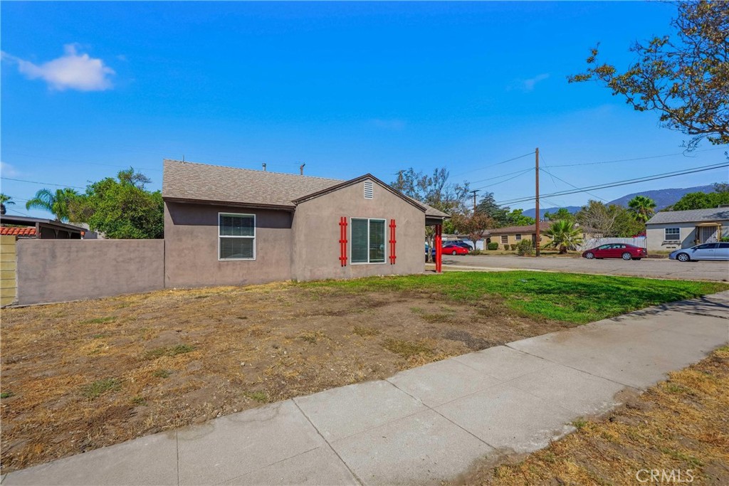 3396 N Pershing Property Photo 2