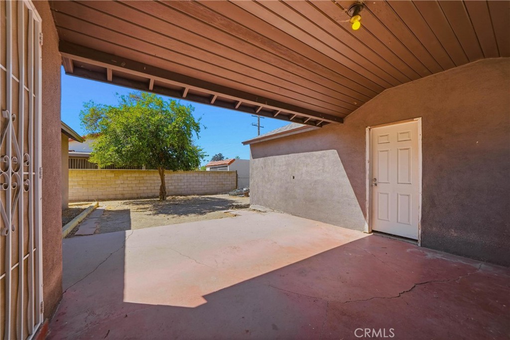 3396 N Pershing Property Photo 22