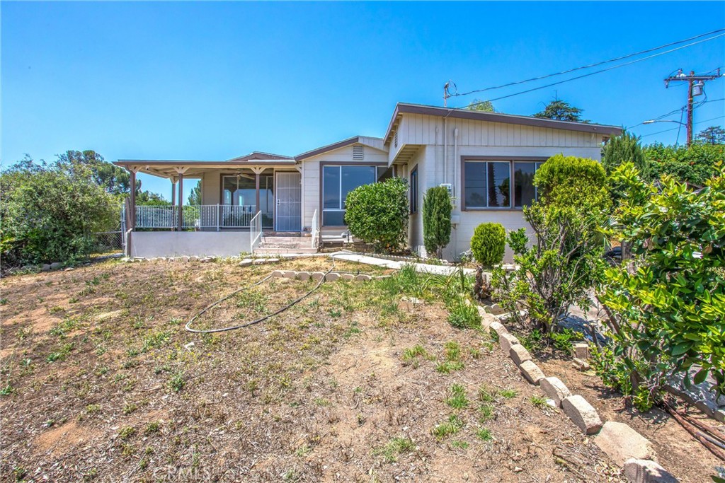 12190 Gladys Property Photo 2