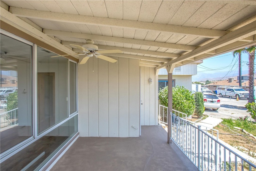 12190 Gladys Property Photo 6