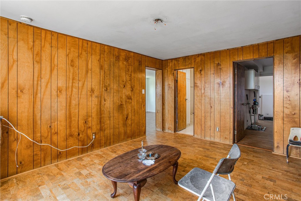 12190 Gladys Property Photo 11