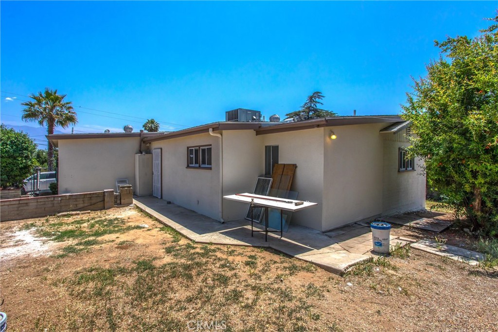 12190 Gladys Property Photo 31