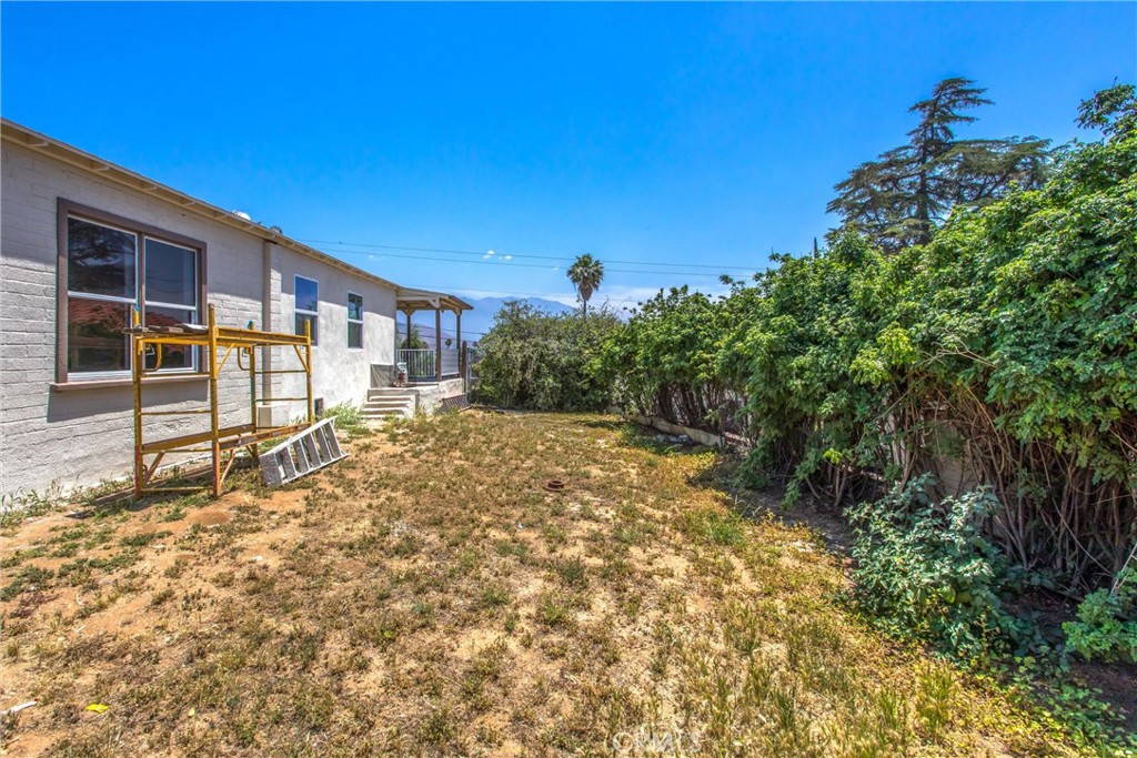 12190 Gladys Property Photo 33