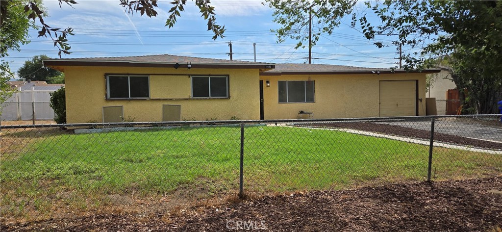1483 Arizona Property Photo 3
