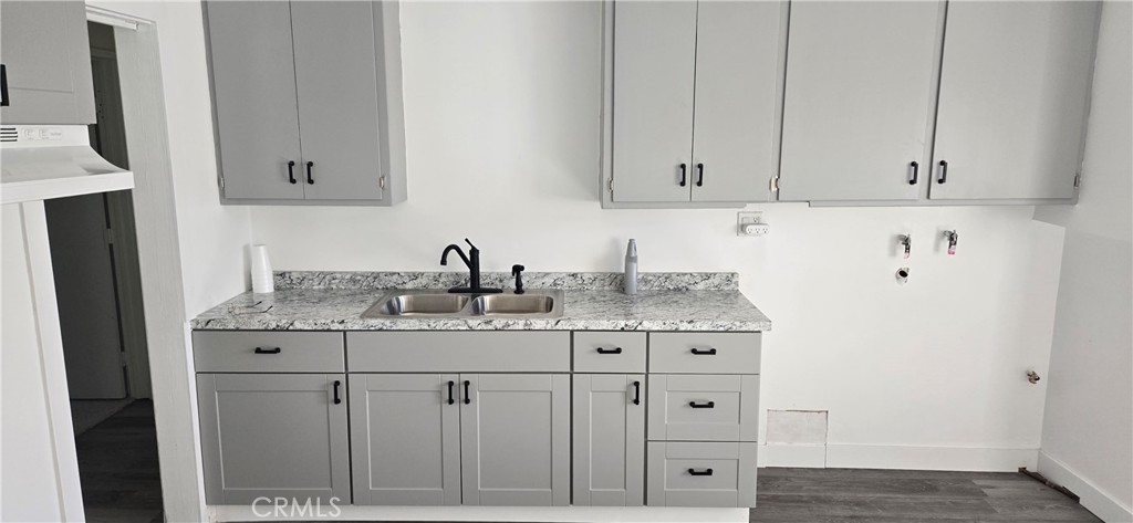 1483 Arizona Property Photo 7