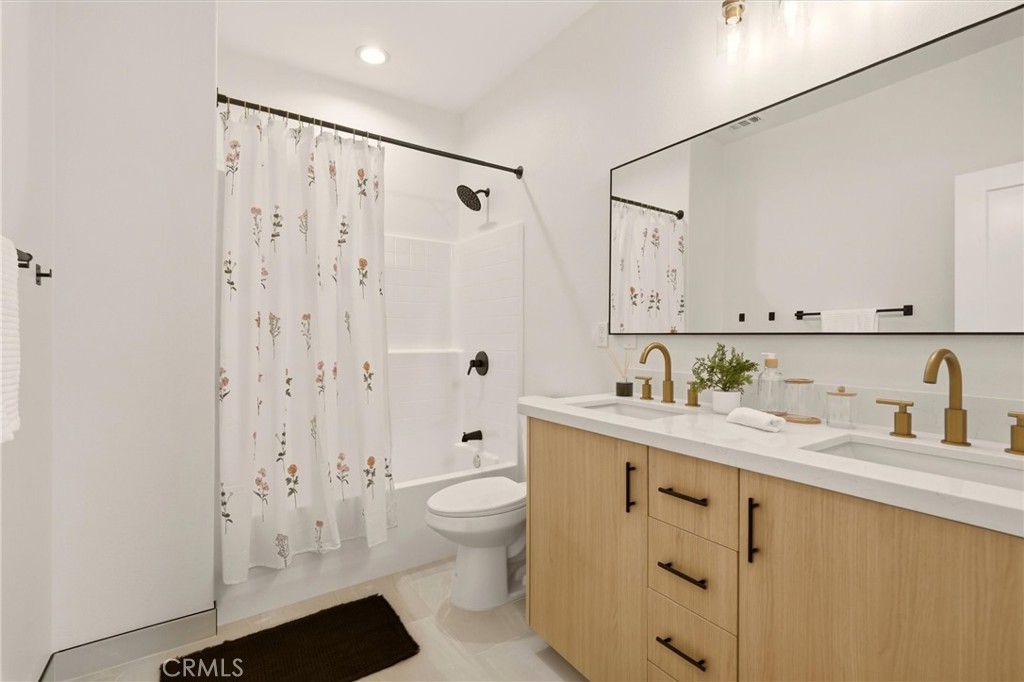 5853 Persepolis Ct. Property Photo 18