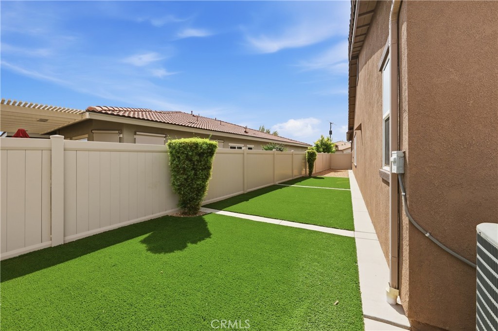 1564 Rio Grande Property Photo 24