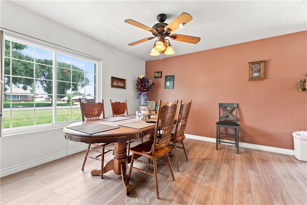 379 E Randall Property Photo 4