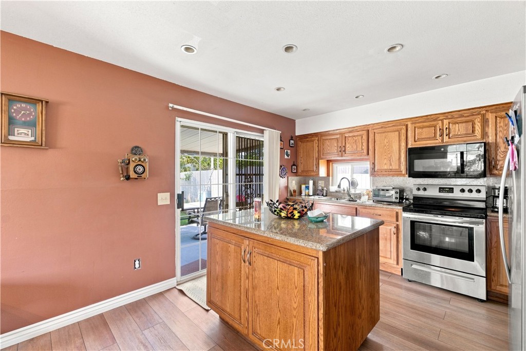 379 E Randall Property Photo 5