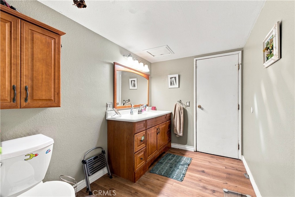 379 E Randall Property Photo 6