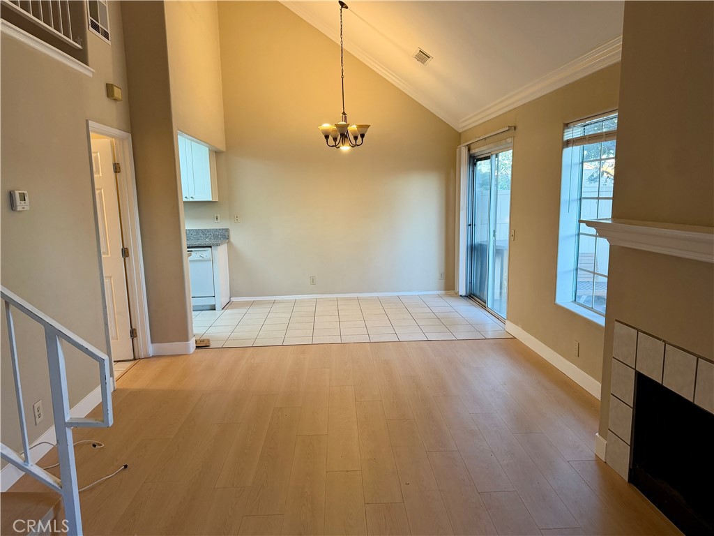 1371 S Park Avenue C Property Photo 5