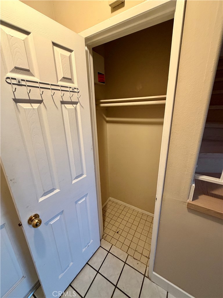 1371 S Park Avenue C Property Photo 10