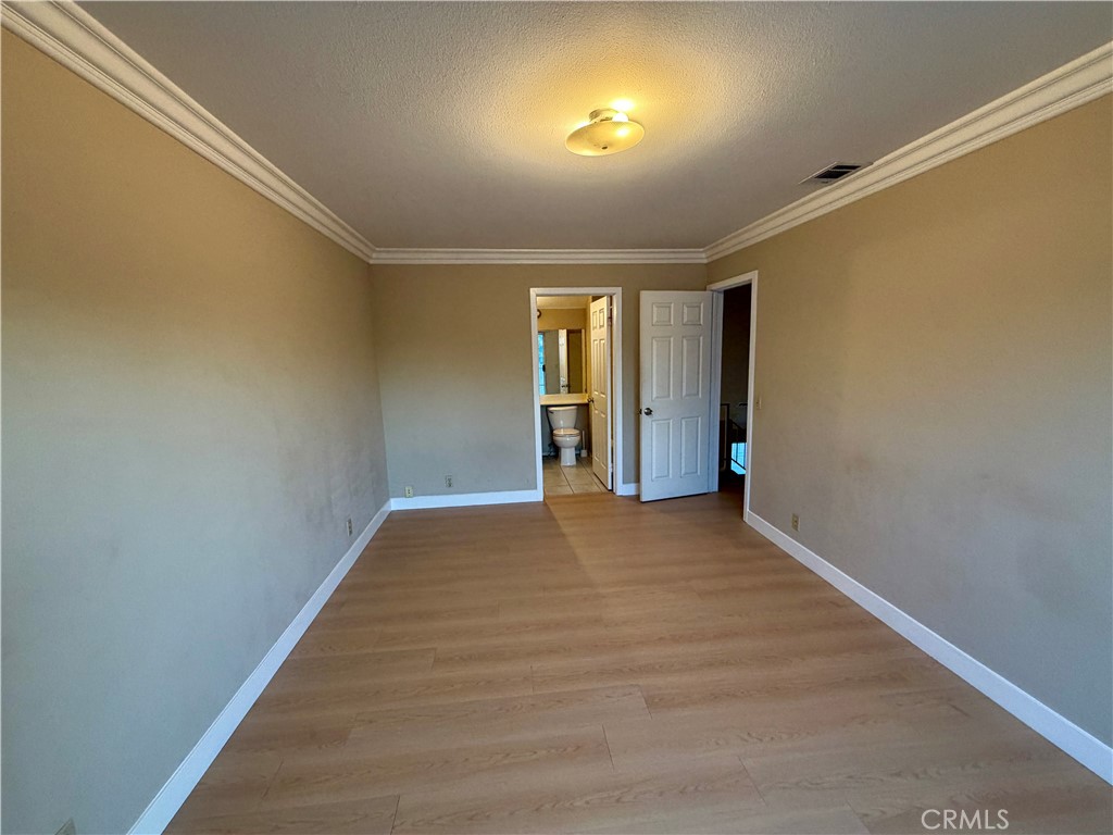1371 S Park Avenue C Property Photo 14