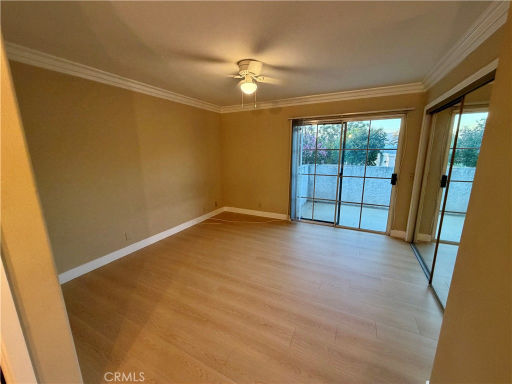 1371 S Park Avenue C Property Photo 17