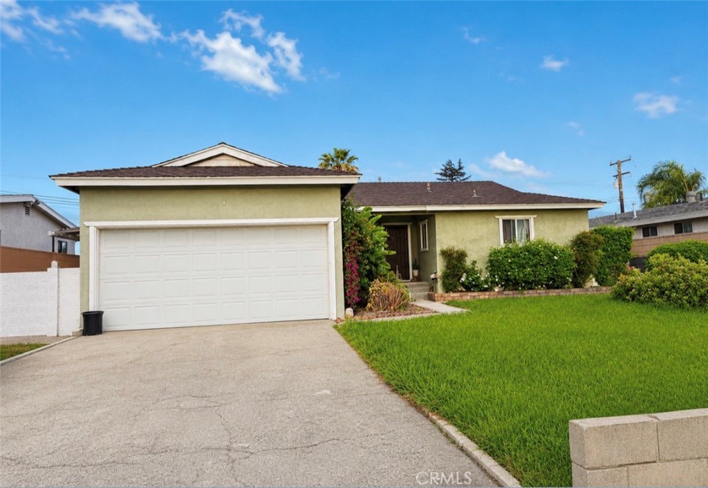 8281 Malachite Property Photo 1