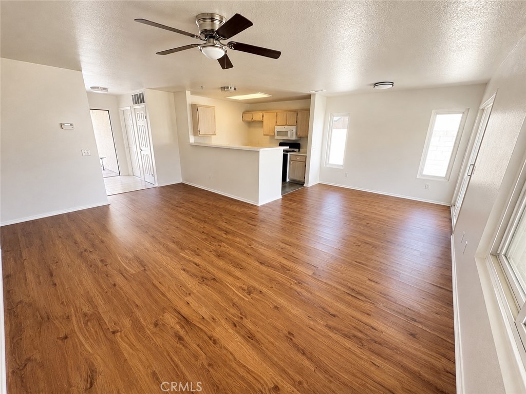 17805 Carson Circle Property Photo 2