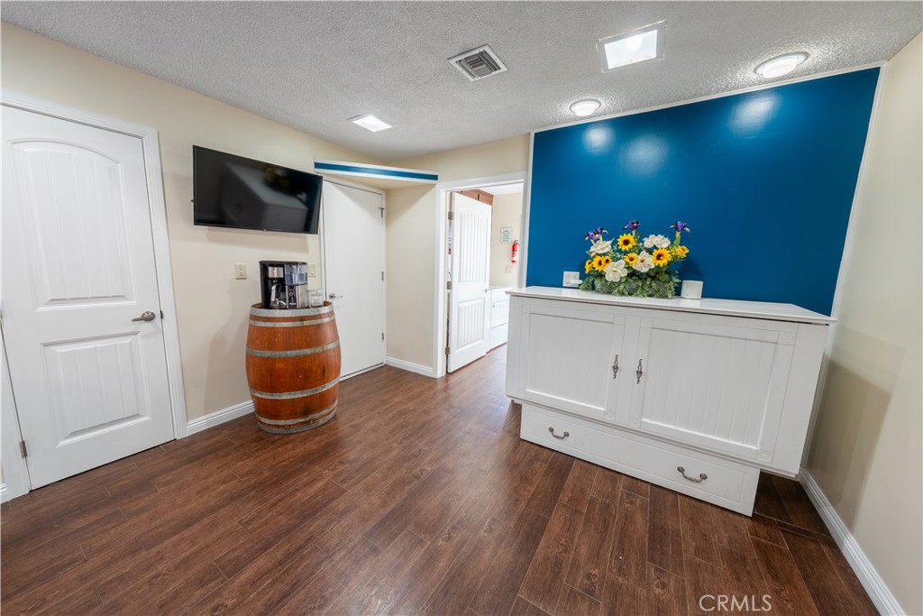 5425 Golden West Property Photo 24