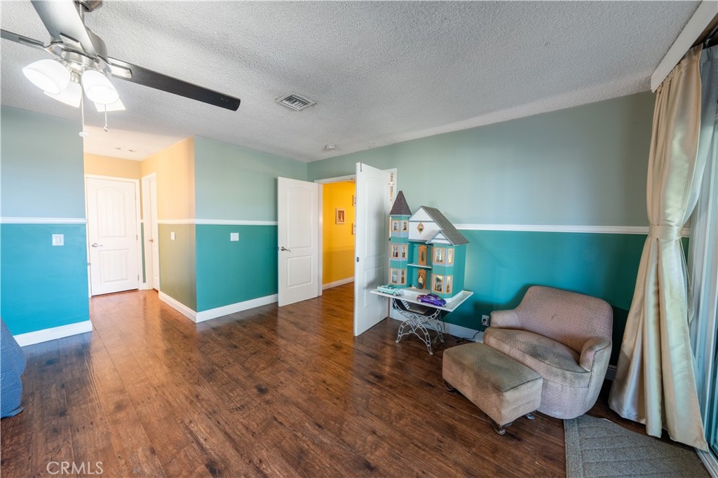 5425 Golden West Property Photo 32