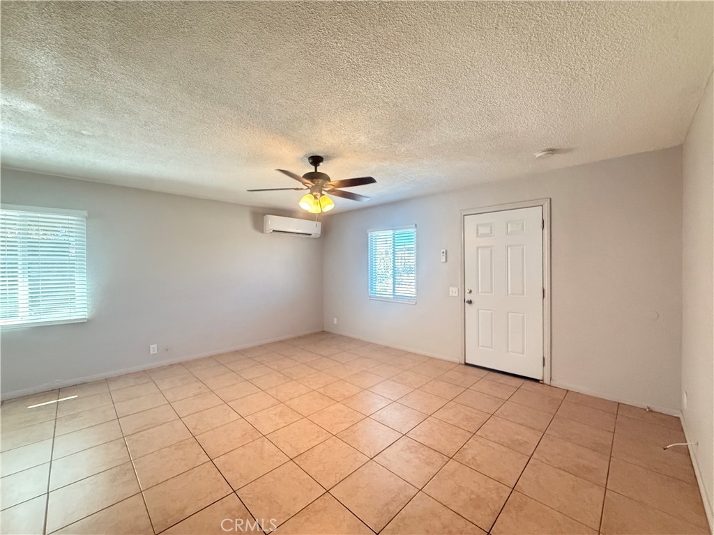 263 N Evans Street C Property Photo 3