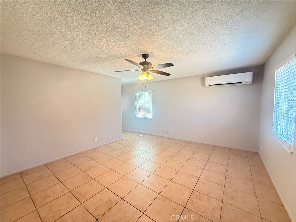 263 N Evans Street C Property Photo 4