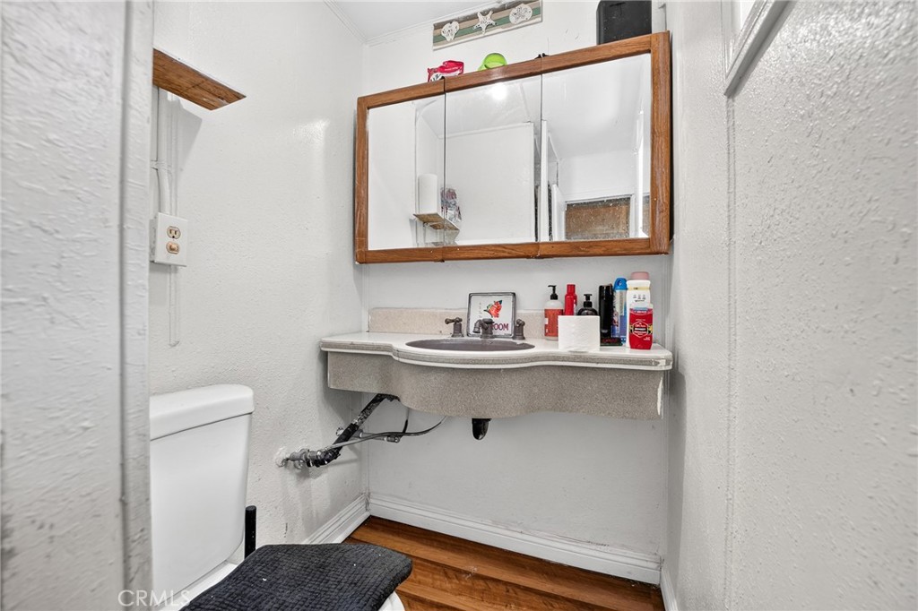 23762 Manzanita Drive Property Photo 46