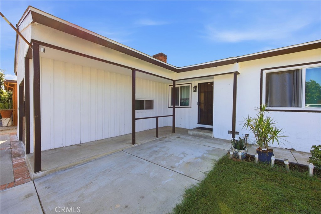 1926 W 18th Street Property Photo 13