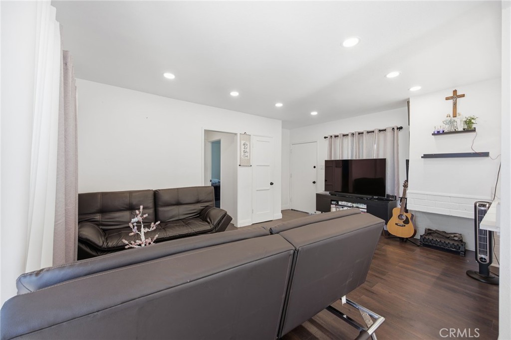 1926 W 18th Street Property Photo 19