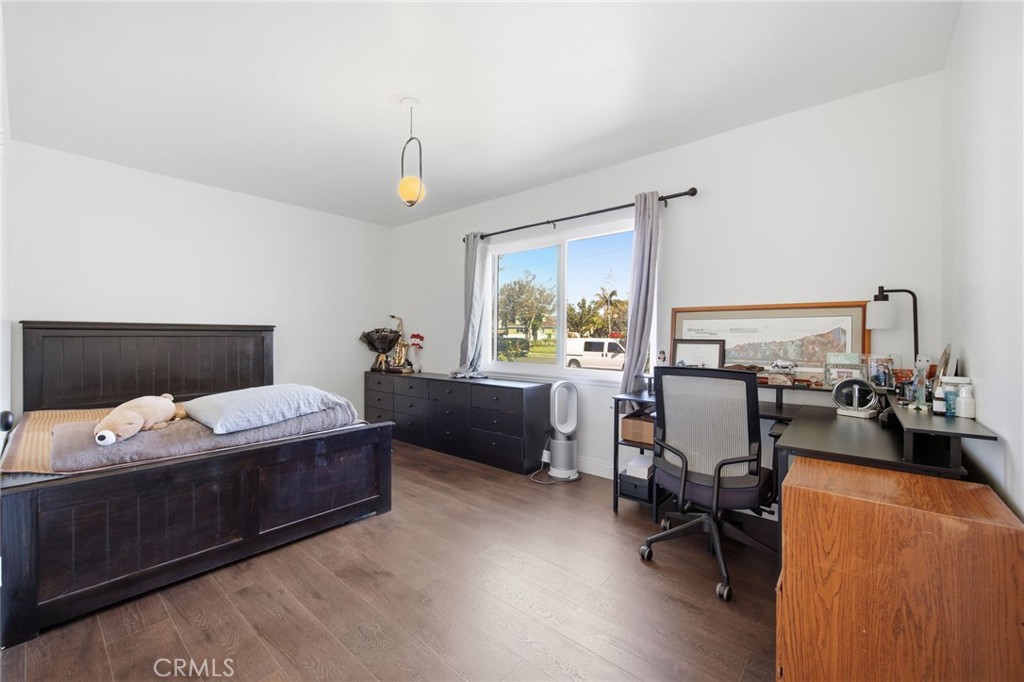 1926 W 18th Street Property Photo 26