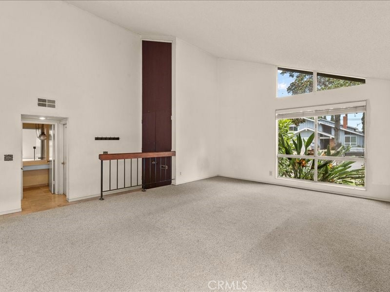1832 Hampshire Road Property Photo 6