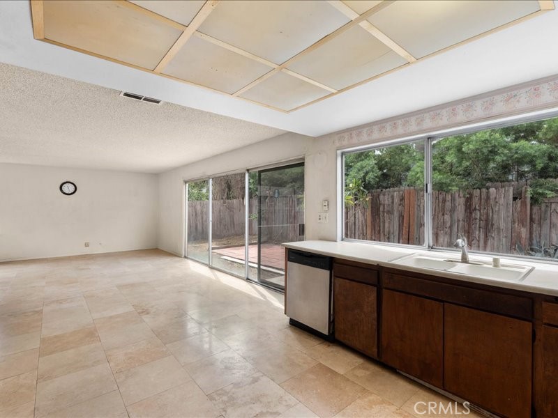 1832 Hampshire Road Property Photo 10